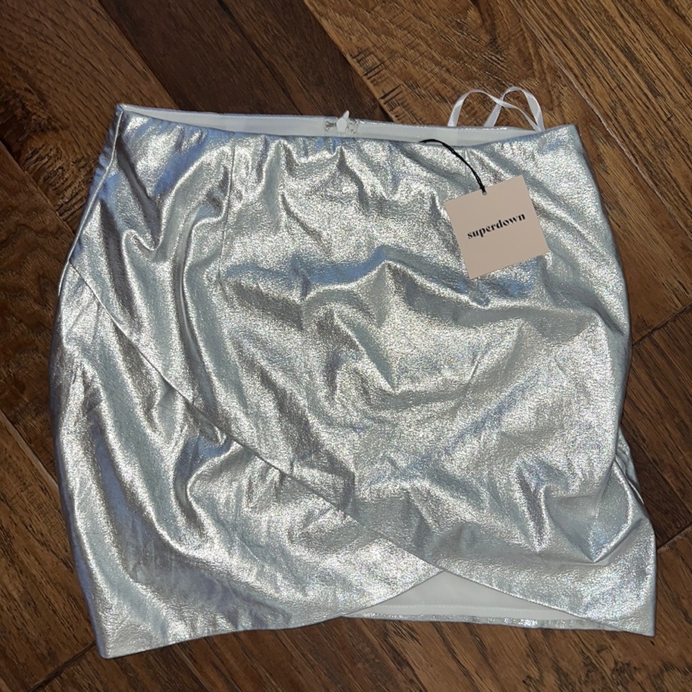 Super Down New With Tag Metallic Skirt